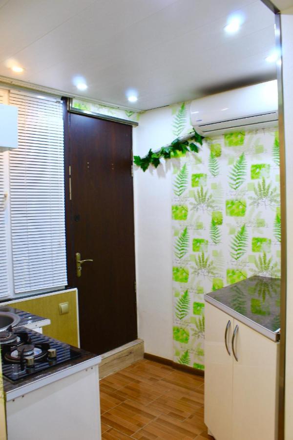 Tiny Old Tbilisi Apartment Luaran gambar