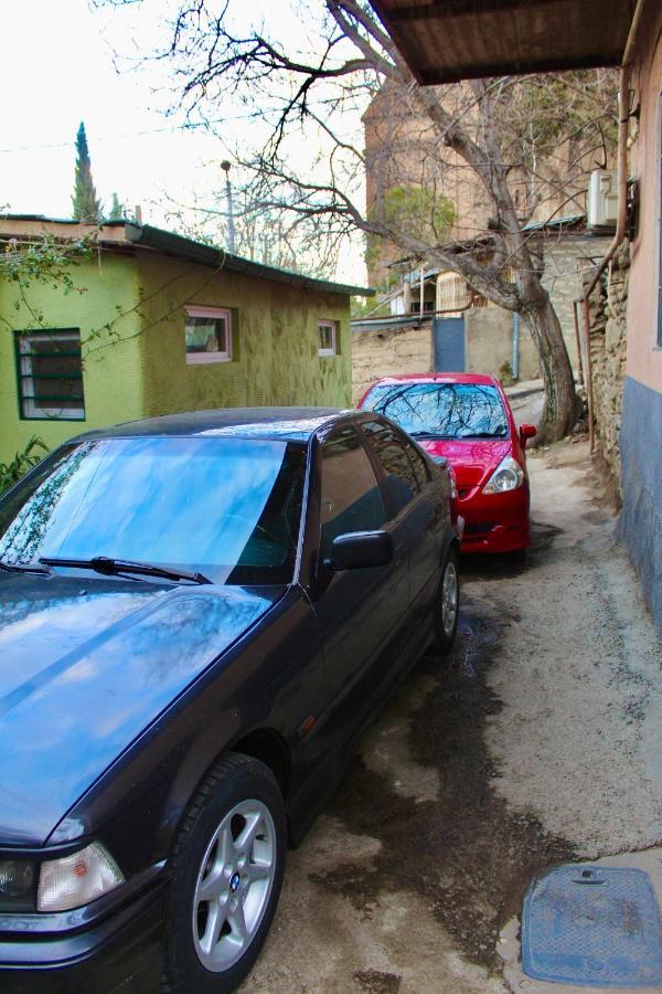Tiny Old Tbilisi Apartment Luaran gambar